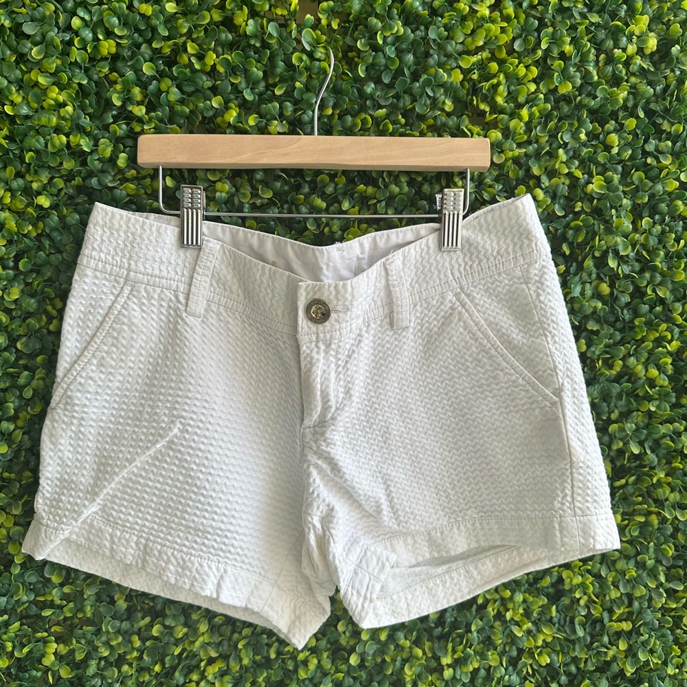 SOLD | Lilly Pulitzer SIZE 0 Callahan Shorts in White